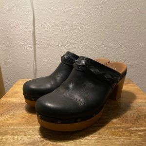 Black Leather Clark’s Clogs with Braided Detail